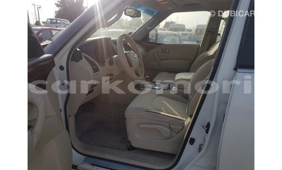 Buy Import Nissan Patrol White Car in Import - Dubai in Great Comore Buy Import Nissan Patrol White Car in Import - Dubai in Great Comore
