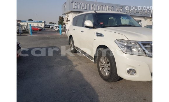 Buy Import Nissan Patrol White Car in Import - Dubai in Great Comore Buy Import Nissan Patrol White Car in Import - Dubai in Great Comore