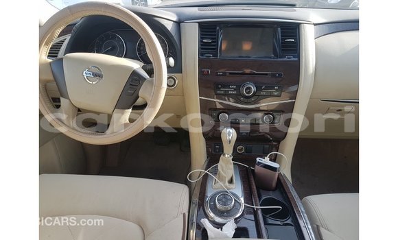 Buy Import Nissan Patrol White Car in Import - Dubai in Great Comore Buy Import Nissan Patrol White Car in Import - Dubai in Great Comore