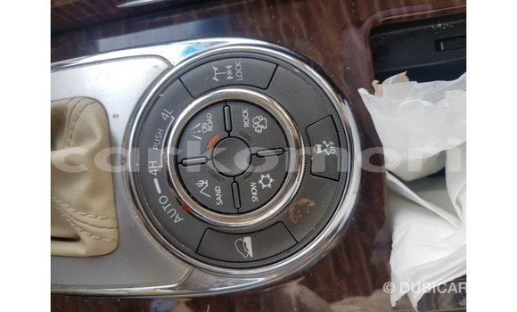 Buy Import Nissan Patrol White Car in Import - Dubai in Great Comore Buy Import Nissan Patrol White Car in Import - Dubai in Great Comore