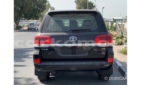 Buy Import Toyota Land Cruiser Black Car in Import - Dubai in Great Comore Buy Import Toyota Land Cruiser Black Car in Import - Dubai in Great Comore
