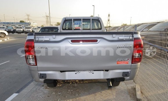 Acheter Import Voiture Toyota Hilux Autre à Import - Dubai, Grande Comore Acheter Import Voiture Toyota Hilux Autre à Import - Dubai, Grande Comore