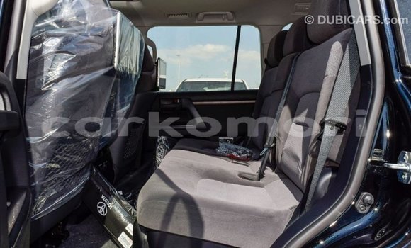 Buy Import Toyota Land Cruiser Black Car in Import - Dubai in Great Comore Buy Import Toyota Land Cruiser Black Car in Import - Dubai in Great Comore
