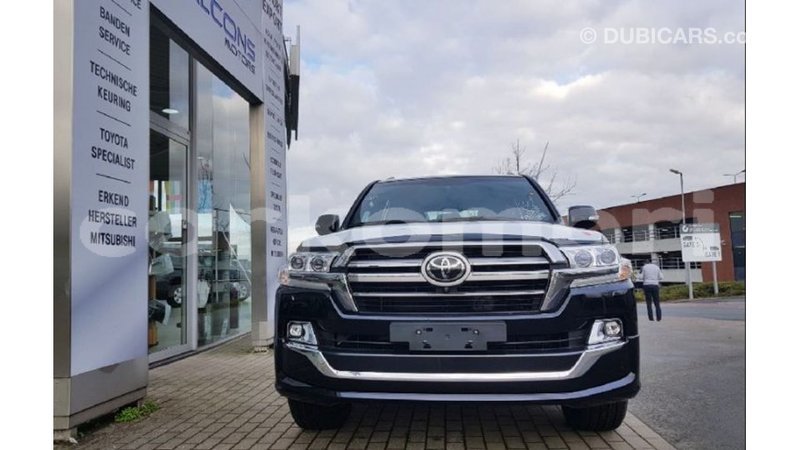 Big with watermark toyota land cruiser grande comore import dubai 2603