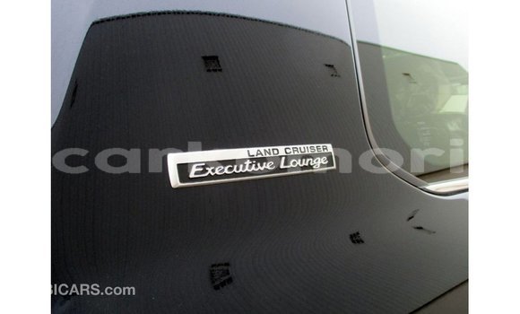 Buy Import Toyota Land Cruiser Black Car in Import - Dubai in Great Comore Buy Import Toyota Land Cruiser Black Car in Import - Dubai in Great Comore