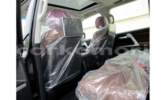 Buy Import Toyota Land Cruiser Black Car in Import - Dubai in Great Comore Buy Import Toyota Land Cruiser Black Car in Import - Dubai in Great Comore