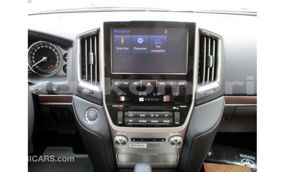Buy Import Toyota Land Cruiser Black Car in Import - Dubai in Great Comore Buy Import Toyota Land Cruiser Black Car in Import - Dubai in Great Comore