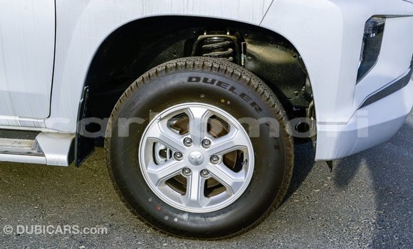 Acheter Import Voiture Mitsubishi L200 Blanc à Import - Dubai, Grande Comore Acheter Import Voiture Mitsubishi L200 Blanc à Import - Dubai, Grande Comore