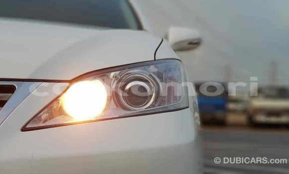 Acheter Import Voiture Lexus ES Blanc à Import - Dubai, Grande Comore Acheter Import Voiture Lexus ES Blanc à Import - Dubai, Grande Comore