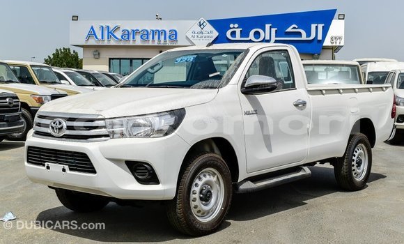 Acheter Import Voiture Toyota Hilux Blanc à Import - Dubai, Grande Comore Acheter Import Voiture Toyota Hilux Blanc à Import - Dubai, Grande Comore