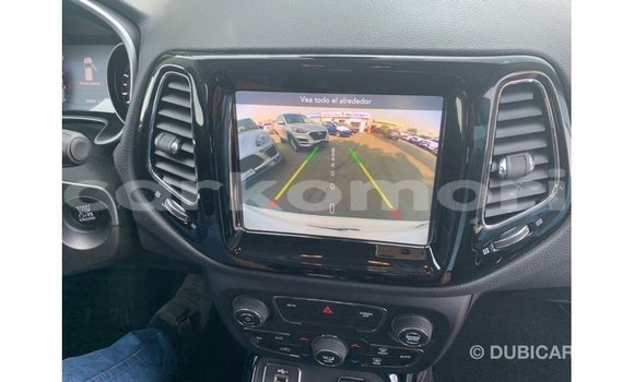 Acheter Import Voiture Jeep Compass Blanc à Import - Dubai, Grande Comore Acheter Import Voiture Jeep Compass Blanc à Import - Dubai, Grande Comore