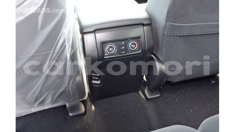 Big with watermark toyota hilux grande comore import dubai 2616