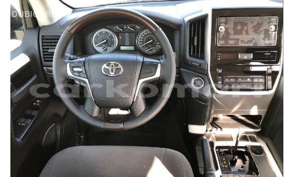 Buy Import Toyota Land Cruiser Black Car in Import - Dubai in Great Comore Buy Import Toyota Land Cruiser Black Car in Import - Dubai in Great Comore