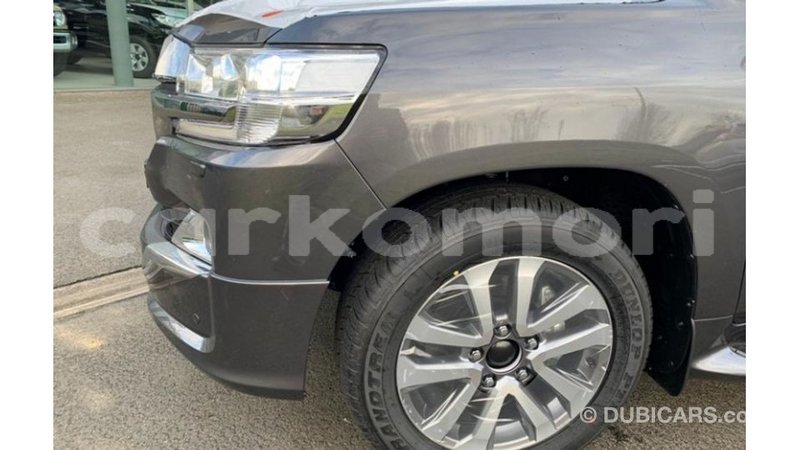 Big with watermark toyota land cruiser grande comore import dubai 2624