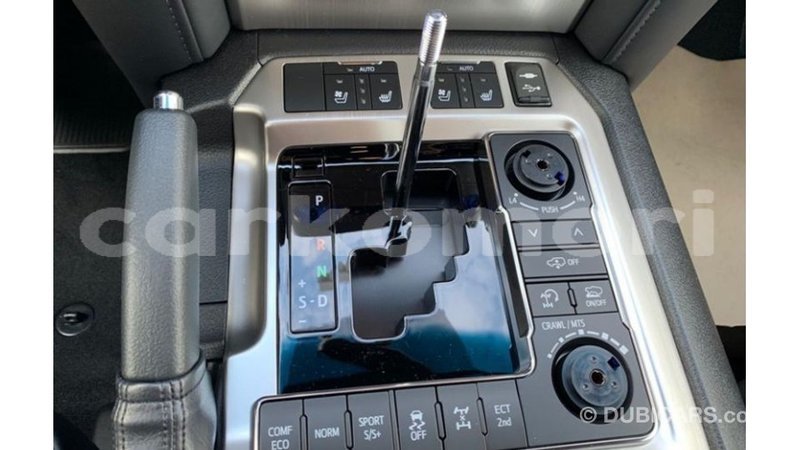 Big with watermark toyota land cruiser grande comore import dubai 2624