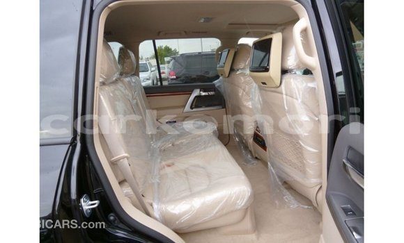 Buy Import Toyota Land Cruiser Black Car in Import - Dubai in Great Comore Buy Import Toyota Land Cruiser Black Car in Import - Dubai in Great Comore