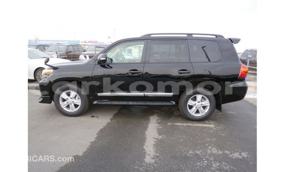 Buy Import Toyota Land Cruiser Black Car in Import - Dubai in Great Comore Buy Import Toyota Land Cruiser Black Car in Import - Dubai in Great Comore