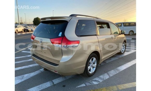 Acheter Import Voiture Toyota Sienna Autre à Import - Dubai, Grande Comore Acheter Import Voiture Toyota Sienna Autre à Import - Dubai, Grande Comore
