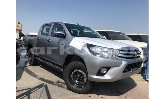 Acheter Import Voiture Toyota Hilux Autre à Import - Dubai, Grande Comore