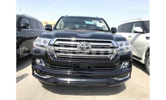 Acheter Import Voiture Toyota Land Cruiser Noir à Import - Dubai, Grande Comore Acheter Import Voiture Toyota Land Cruiser Noir à Import - Dubai, Grande Comore