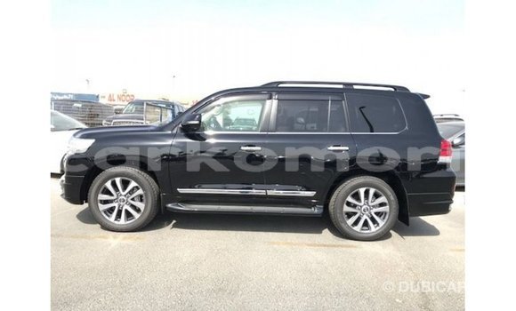 Acheter Import Voiture Toyota Land Cruiser Noir à Import - Dubai, Grande Comore Acheter Import Voiture Toyota Land Cruiser Noir à Import - Dubai, Grande Comore