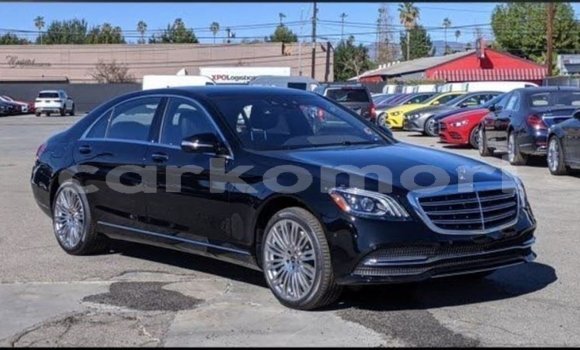 Buy Import Mercedes-Benz 190 Black Car in Import - Dubai in Great Comore Buy Import Mercedes-Benz 190 Black Car in Import - Dubai in Great Comore