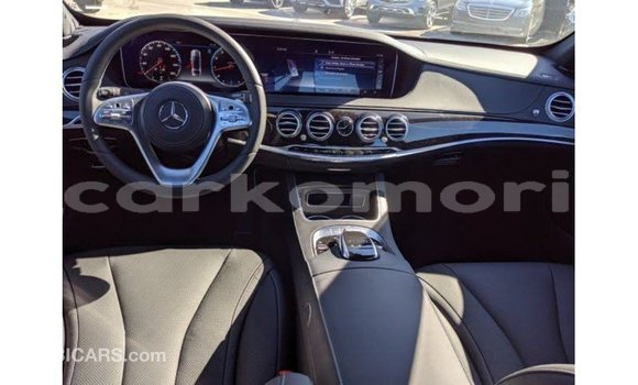 Buy Import Mercedes-Benz 190 Black Car in Import - Dubai in Great Comore Buy Import Mercedes-Benz 190 Black Car in Import - Dubai in Great Comore
