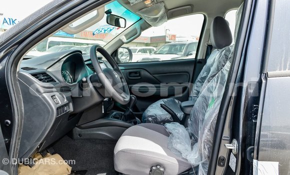 Acheter Import Voiture Mitsubishi L200 Autre à Import - Dubai, Grande Comore Acheter Import Voiture Mitsubishi L200 Autre à Import - Dubai, Grande Comore