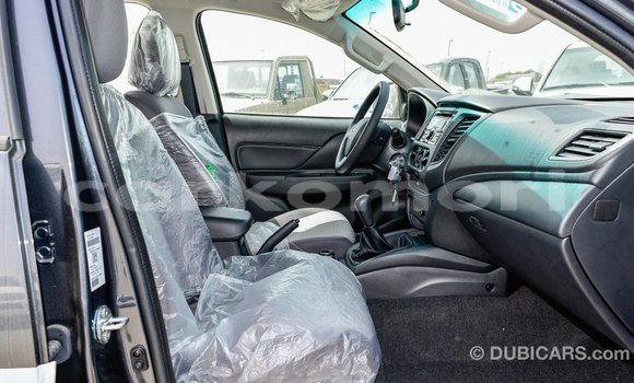 Acheter Import Voiture Mitsubishi L200 Autre à Import - Dubai, Grande Comore Acheter Import Voiture Mitsubishi L200 Autre à Import - Dubai, Grande Comore