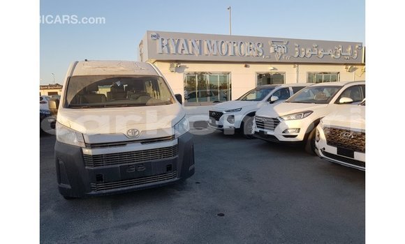 Buy Import Toyota Hiace White Car in Import - Dubai in Great Comore Buy Import Toyota Hiace White Car in Import - Dubai in Great Comore