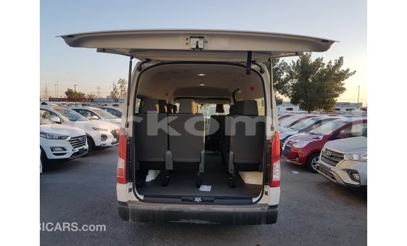 Buy Import Toyota Hiace White Car in Import - Dubai in Great Comore Buy Import Toyota Hiace White Car in Import - Dubai in Great Comore