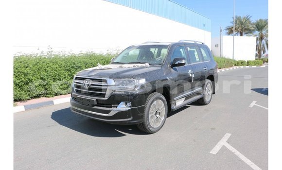 Buy Import Toyota Land Cruiser Black Car in Import - Dubai in Great Comore Buy Import Toyota Land Cruiser Black Car in Import - Dubai in Great Comore