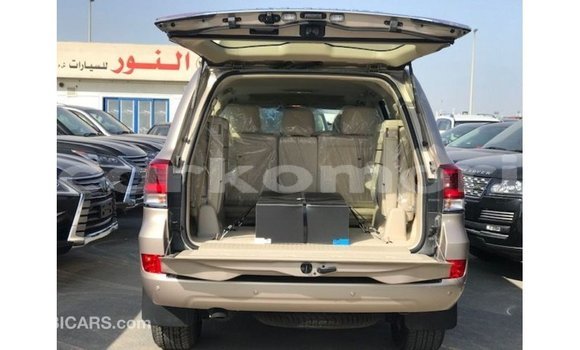 Buy Import Toyota Land Cruiser Other Car in Import - Dubai in Great Comore Buy Import Toyota Land Cruiser Other Car in Import - Dubai in Great Comore