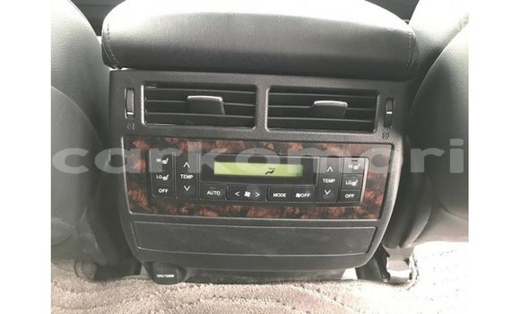 Buy Import Toyota Land Cruiser White Car in Import - Dubai in Great Comore Buy Import Toyota Land Cruiser White Car in Import - Dubai in Great Comore