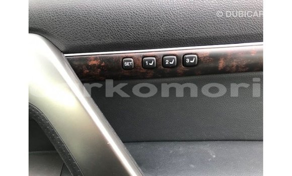 Buy Import Toyota Land Cruiser White Car in Import - Dubai in Great Comore Buy Import Toyota Land Cruiser White Car in Import - Dubai in Great Comore
