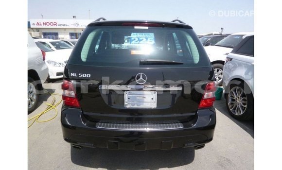 Buy Import Mercedes-Benz 190 Black Car in Import - Dubai in Great Comore Buy Import Mercedes-Benz 190 Black Car in Import - Dubai in Great Comore