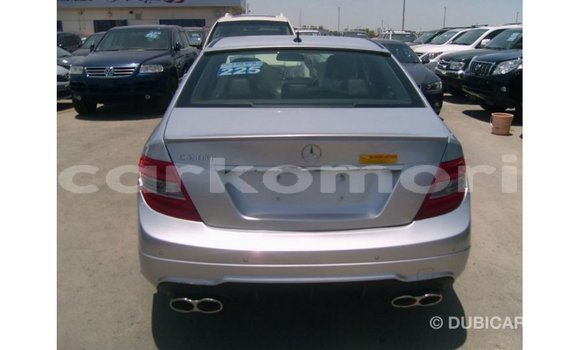 Buy Import Mercedes-Benz 190 Other Car in Import - Dubai in Great Comore Buy Import Mercedes-Benz 190 Other Car in Import - Dubai in Great Comore