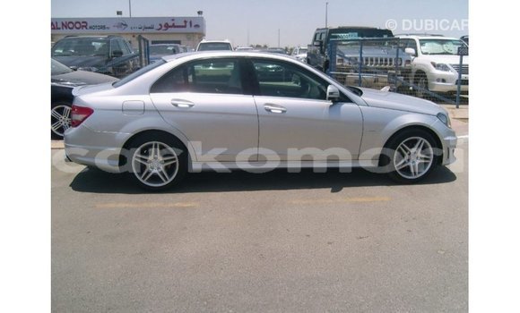 Buy Import Mercedes-Benz 190 Other Car in Import - Dubai in Great Comore Buy Import Mercedes-Benz 190 Other Car in Import - Dubai in Great Comore