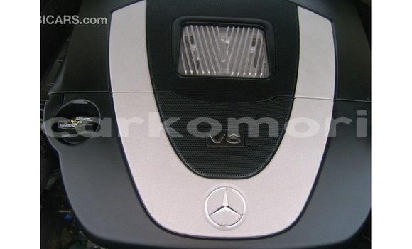 Buy Import Mercedes-Benz 190 Other Car in Import - Dubai in Great Comore Buy Import Mercedes-Benz 190 Other Car in Import - Dubai in Great Comore