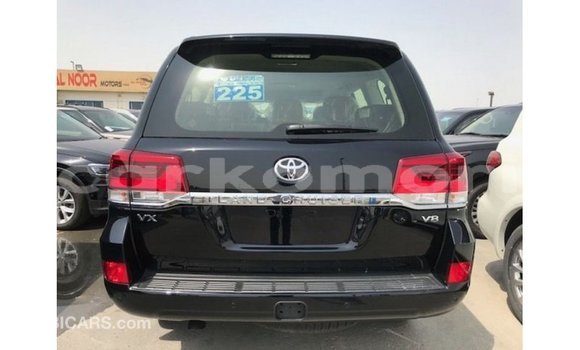 Buy Import Toyota Land Cruiser Black Car in Import - Dubai in Great Comore Buy Import Toyota Land Cruiser Black Car in Import - Dubai in Great Comore