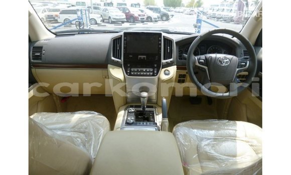 Buy Import Toyota Land Cruiser Black Car in Import - Dubai in Great Comore Buy Import Toyota Land Cruiser Black Car in Import - Dubai in Great Comore