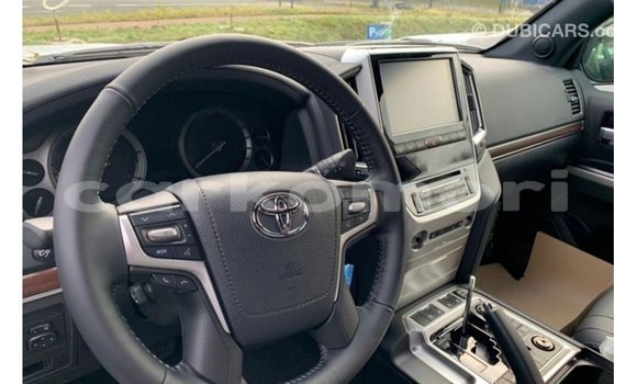 Buy Import Toyota Land Cruiser Other Car in Import - Dubai in Great Comore Buy Import Toyota Land Cruiser Other Car in Import - Dubai in Great Comore