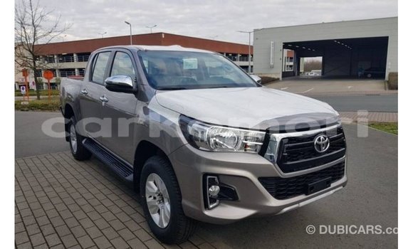 Buy Import Toyota Hilux Brown Car in Import - Dubai in Great Comore Buy Import Toyota Hilux Brown Car in Import - Dubai in Great Comore