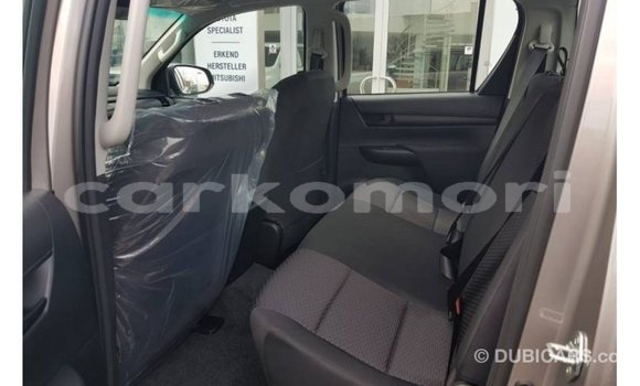 Buy Import Toyota Hilux Brown Car in Import - Dubai in Great Comore Buy Import Toyota Hilux Brown Car in Import - Dubai in Great Comore