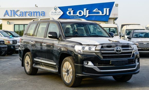 Acheter Import Voiture Toyota Land Cruiser Noir à Import - Dubai, Grande Comore Acheter Import Voiture Toyota Land Cruiser Noir à Import - Dubai, Grande Comore