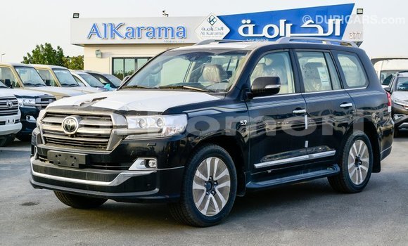 Acheter Import Voiture Toyota Land Cruiser Noir à Import - Dubai, Grande Comore Acheter Import Voiture Toyota Land Cruiser Noir à Import - Dubai, Grande Comore