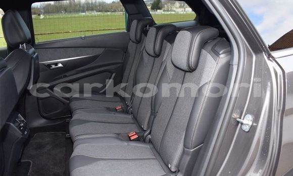 Acheter Occasion Voiture Peugeot 806 Gris à Moroni, Grande Comore Acheter Occasion Voiture Peugeot 806 Gris à Moroni, Grande Comore