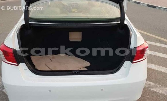 Acheter Import Voiture Lexus ES Blanc à Import - Dubai, Grande Comore Acheter Import Voiture Lexus ES Blanc à Import - Dubai, Grande Comore