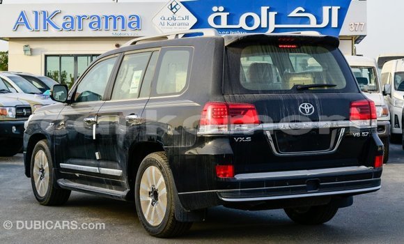 Acheter Import Voiture Toyota Land Cruiser Noir à Import - Dubai, Grande Comore Acheter Import Voiture Toyota Land Cruiser Noir à Import - Dubai, Grande Comore