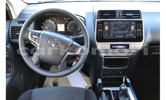Acheter Import Voiture Toyota Prado Autre à Import - Dubai, Grande Comore Acheter Import Voiture Toyota Prado Autre à Import - Dubai, Grande Comore